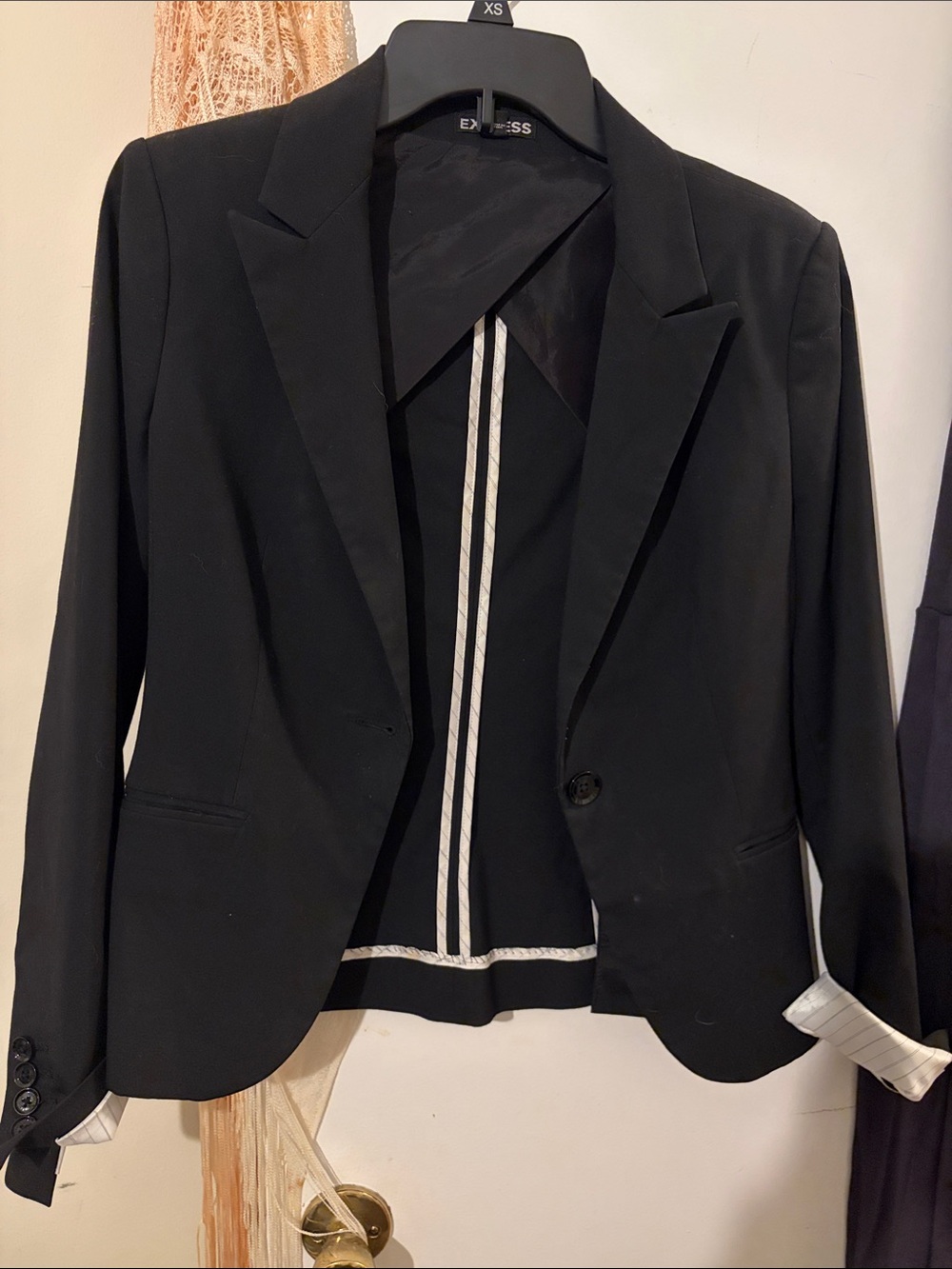 Express Black Single-Button Tailored Blazer
